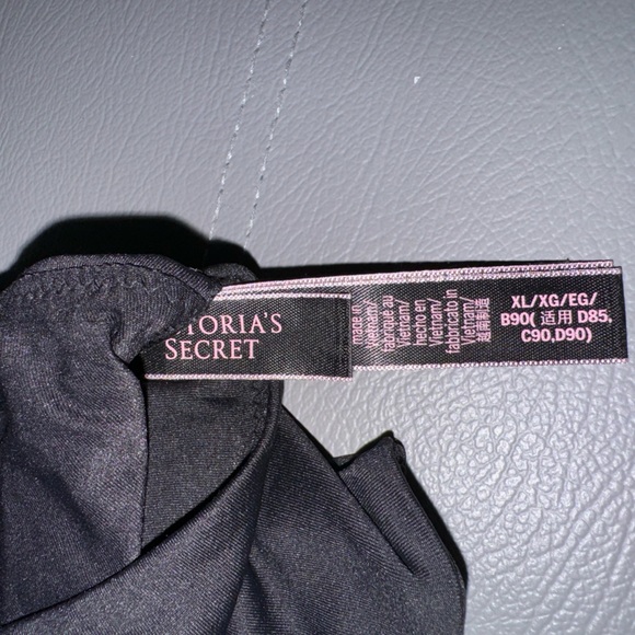 Victoria’s Secret bralette - Picture 3 of 3